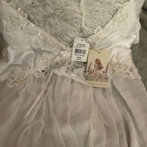 Ultra-feminine Negligee